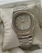 PP Nautilus - (Analog Watch)